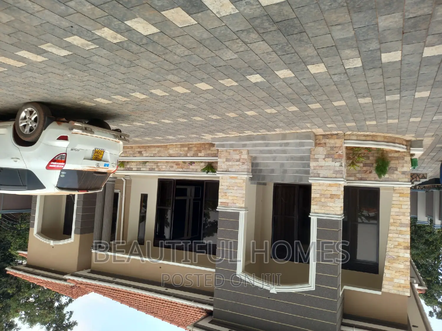 Furnished 5bdrm Bungalow in Kira for sale