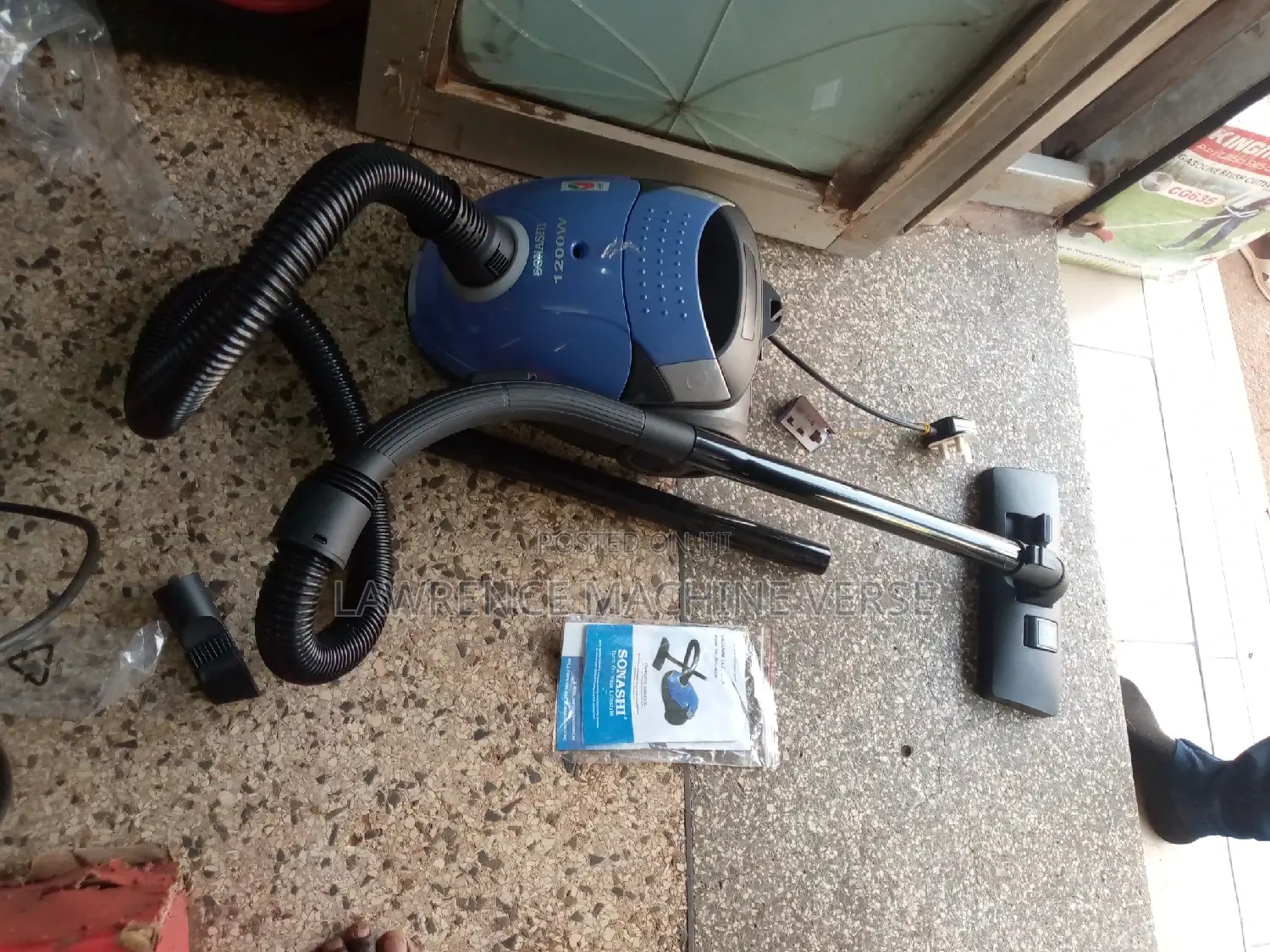 Vacuum Cleaner 1200W