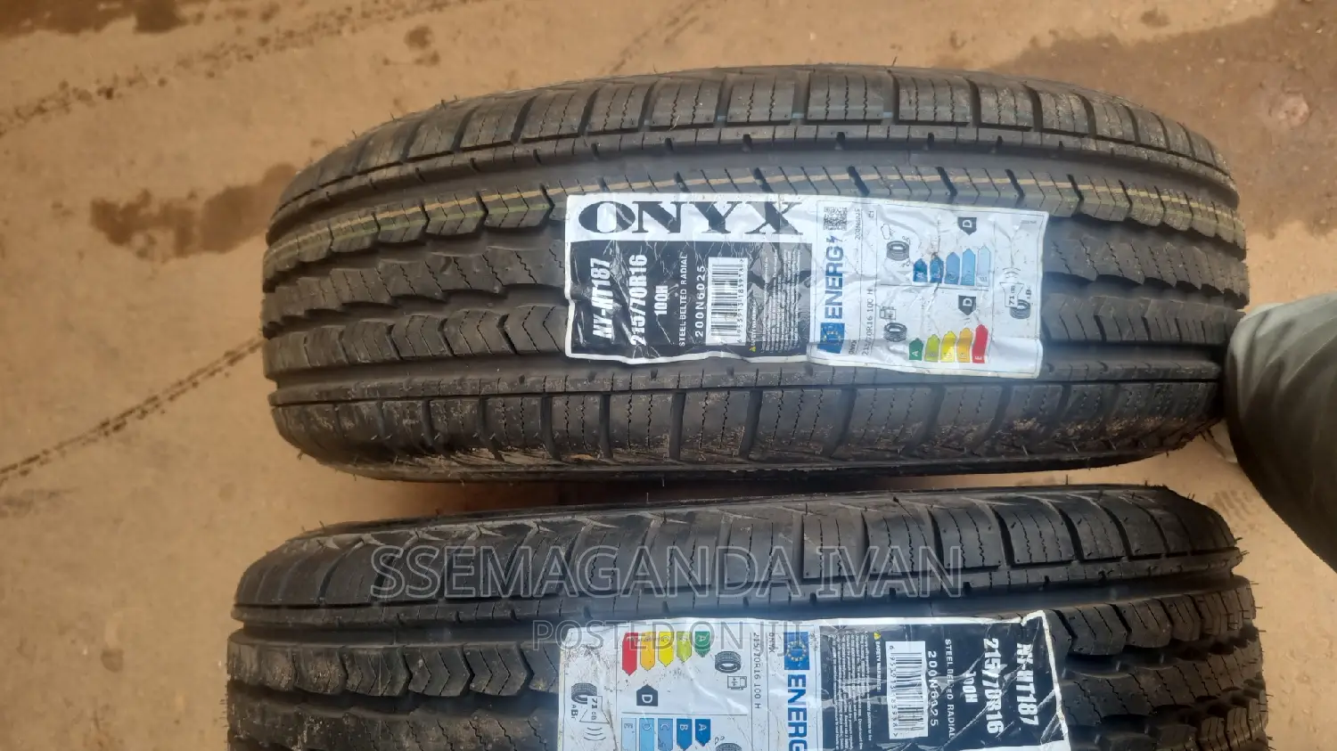 215/70r16 Onyx