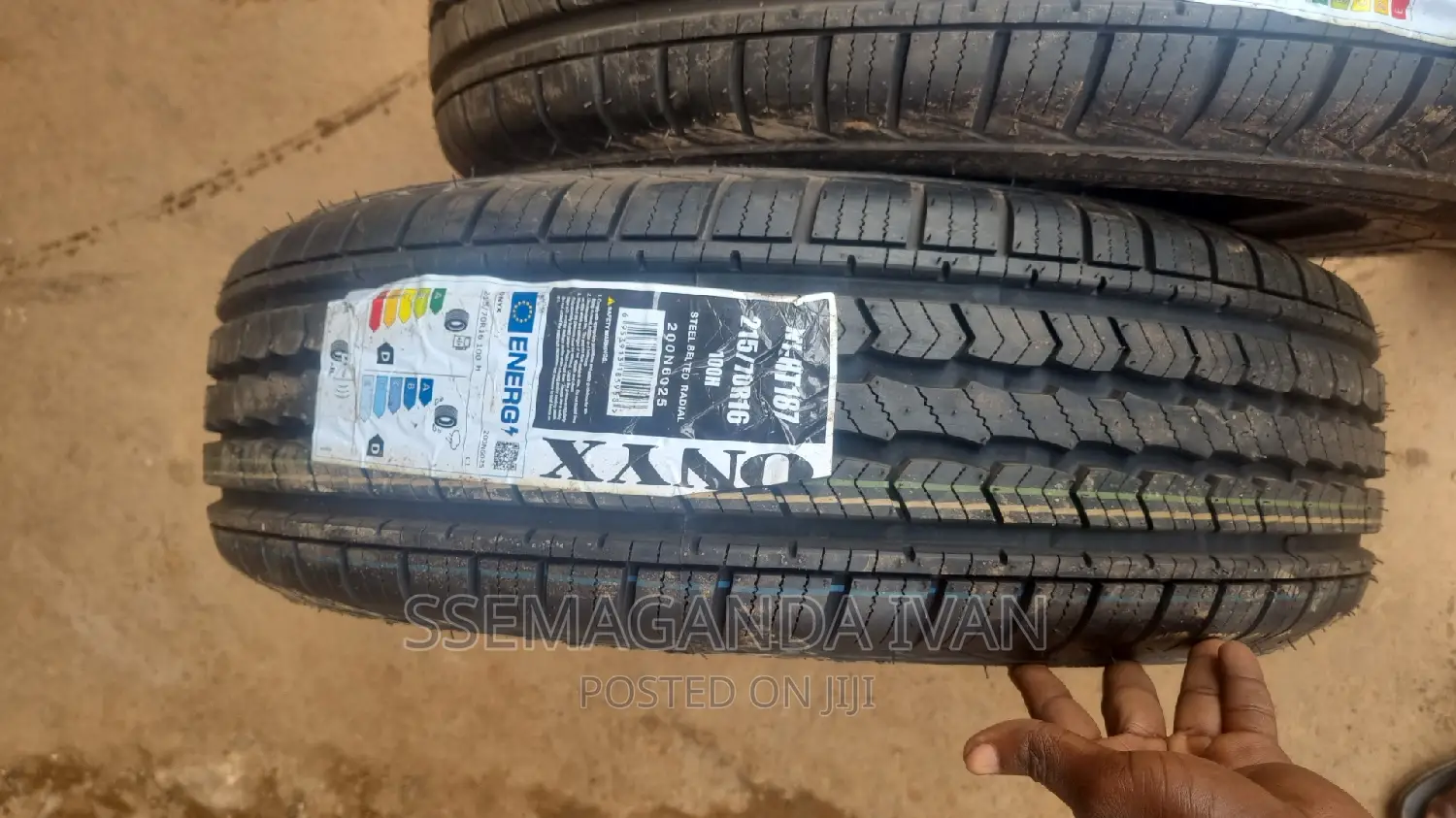 215/70r16 Onyx