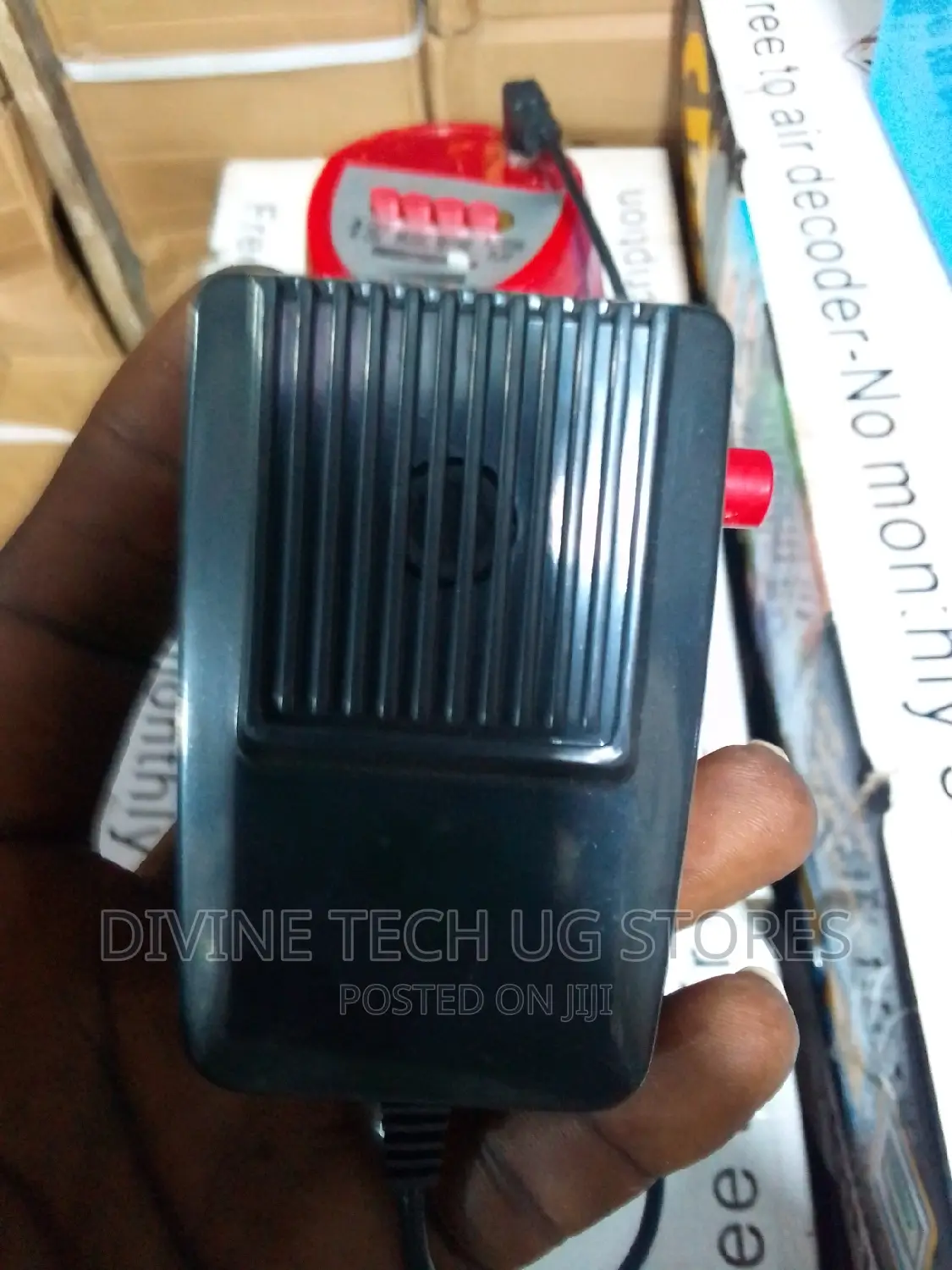 Megaphone 6 Batteries + Rechargeable Battery