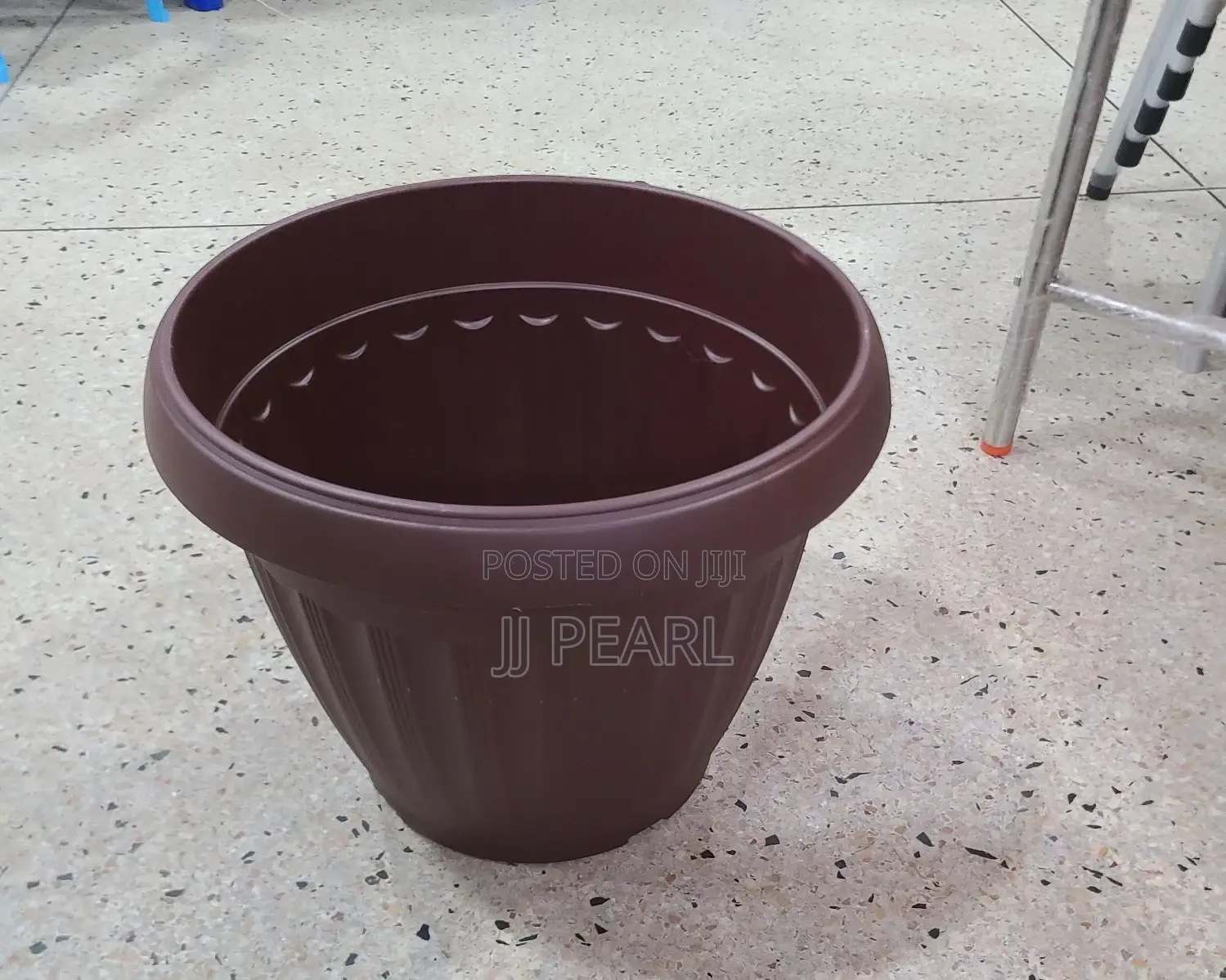 Round Flower Pot