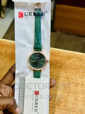Curren Watches Women's Quartz Leather Wristwatches