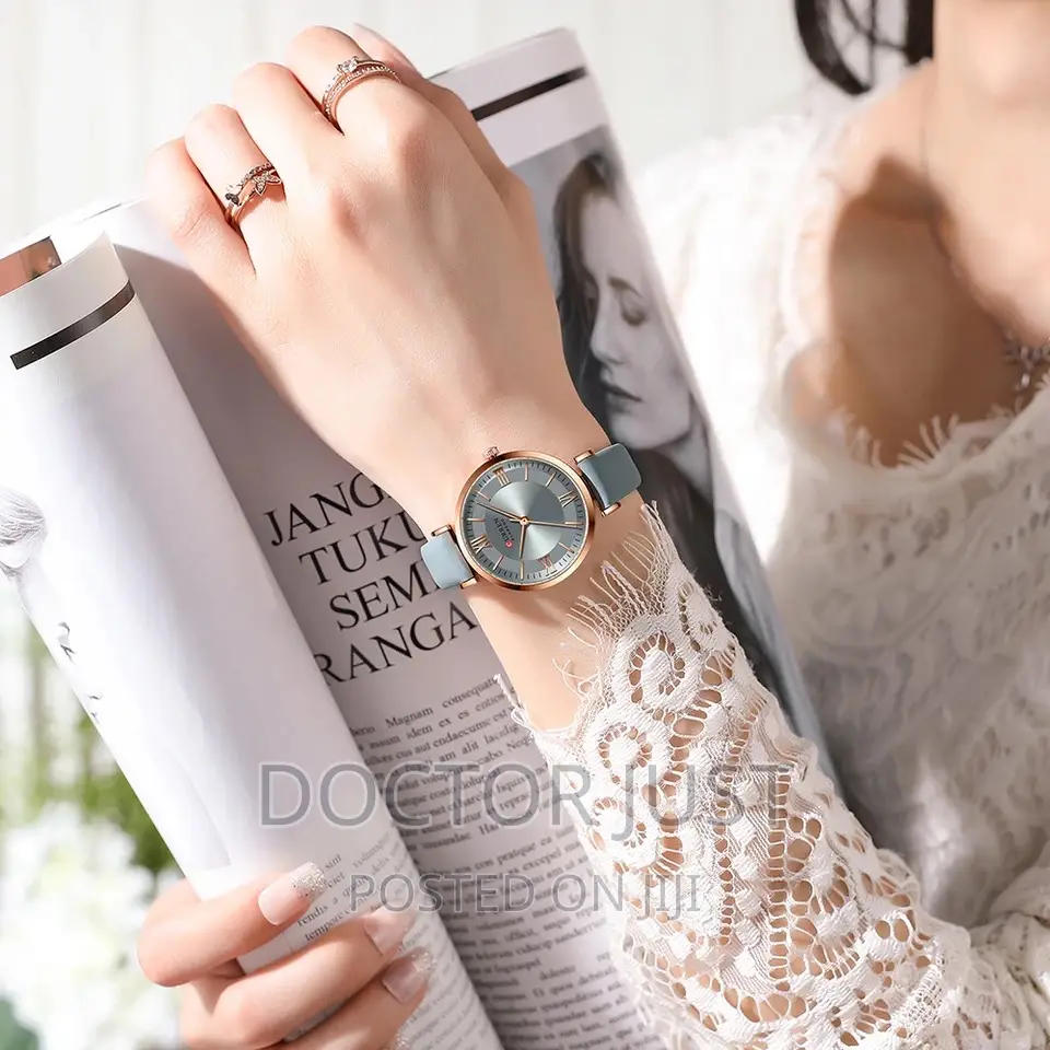 Curren Watches Women's Quartz Leather Wrsitwatches