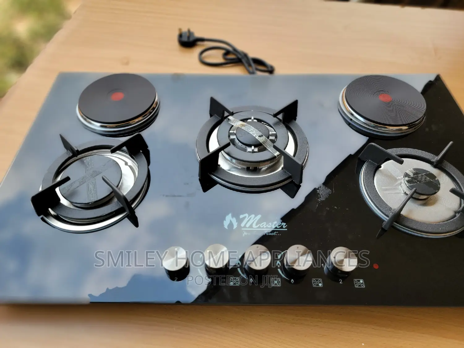 Brand New Glass Electro Masters Cooker