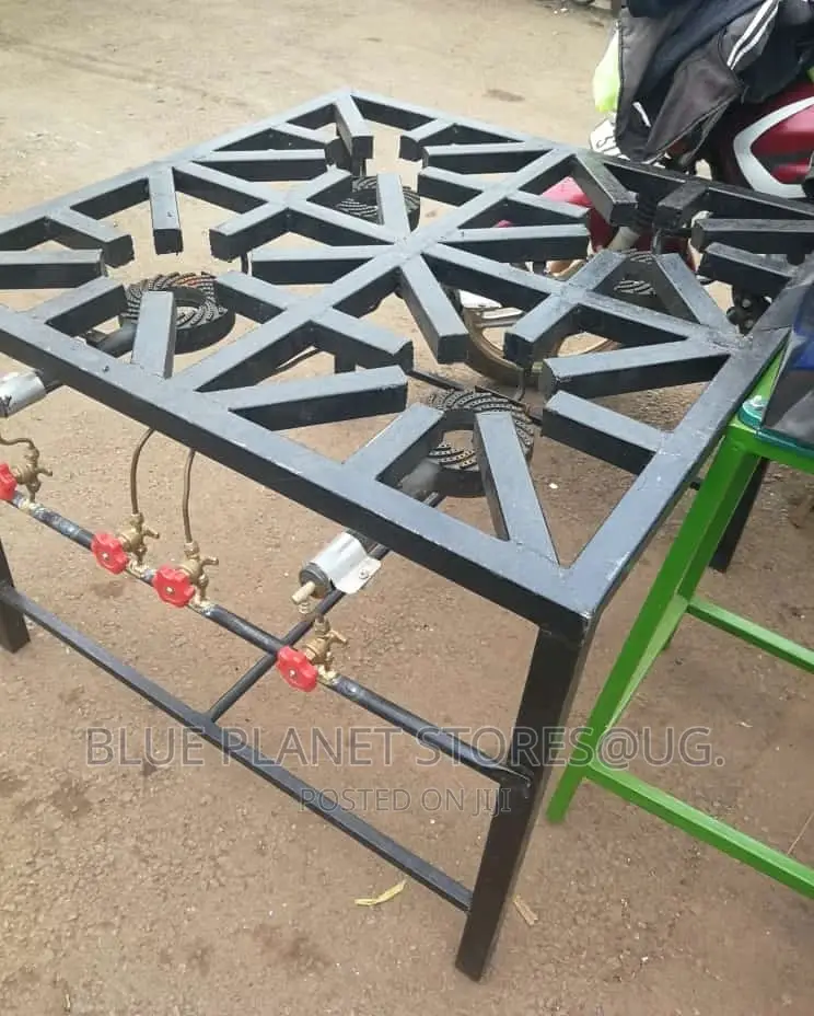 Industrial/Commercial 4 Burner Gas Stoves \\ Hard Metal Body
