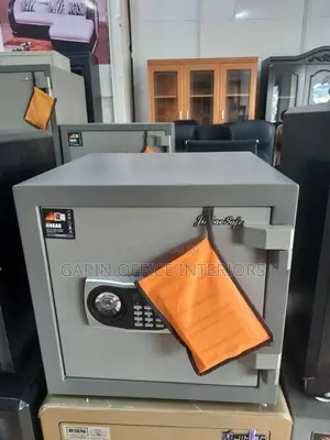 Brand New Mini Safe
