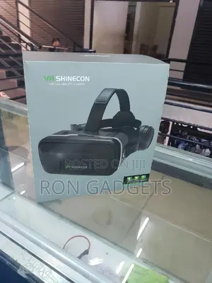 VR SHINECON With Headsets