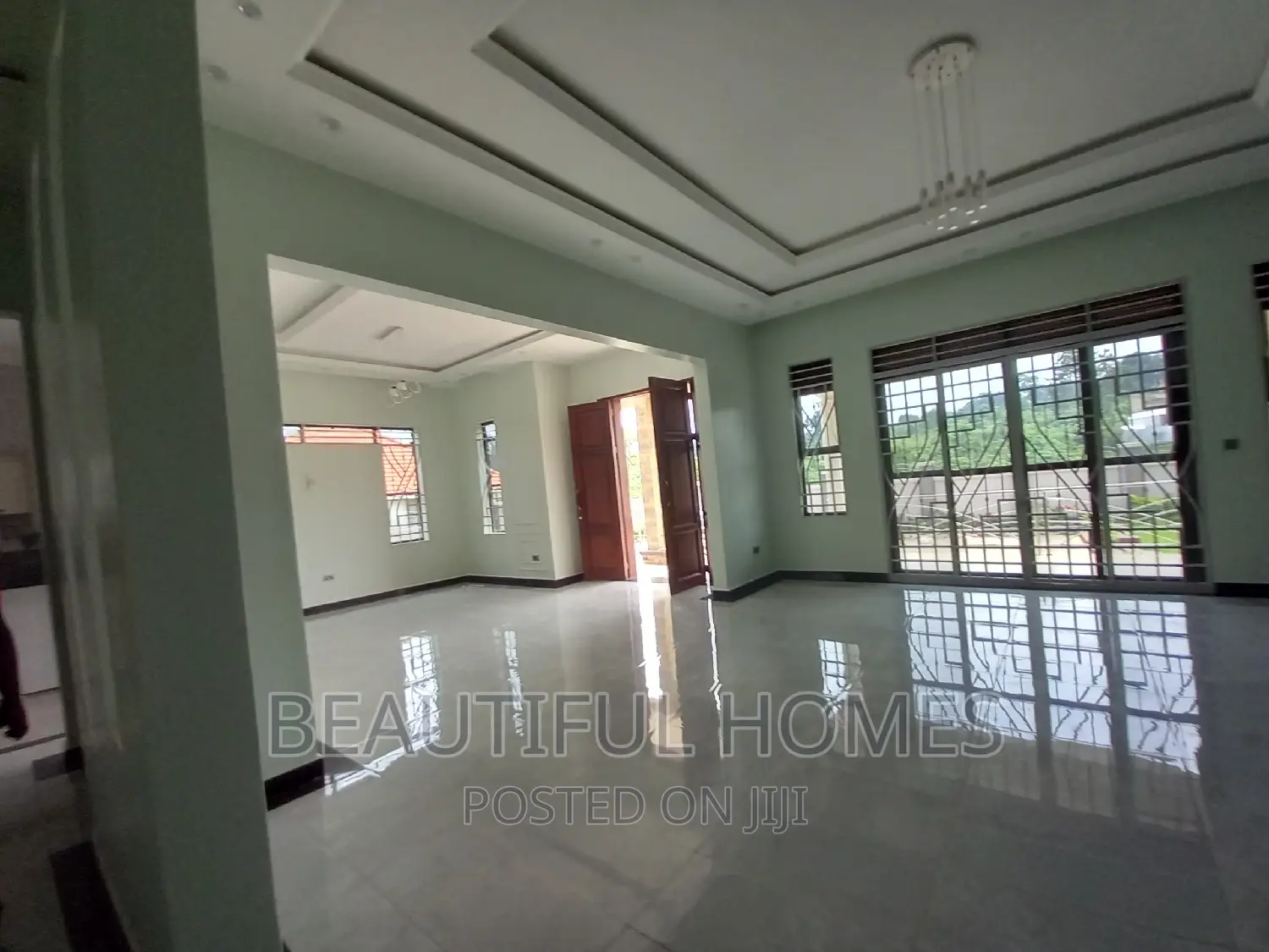 Furnished 5bdrm Bungalow in Kira, Central Division for sale