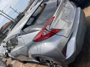 Toyota C-HR 2020 Gold