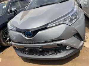 Toyota C-HR 2020 Gold