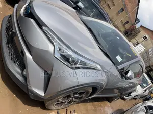 Toyota C-HR 2020 Gold