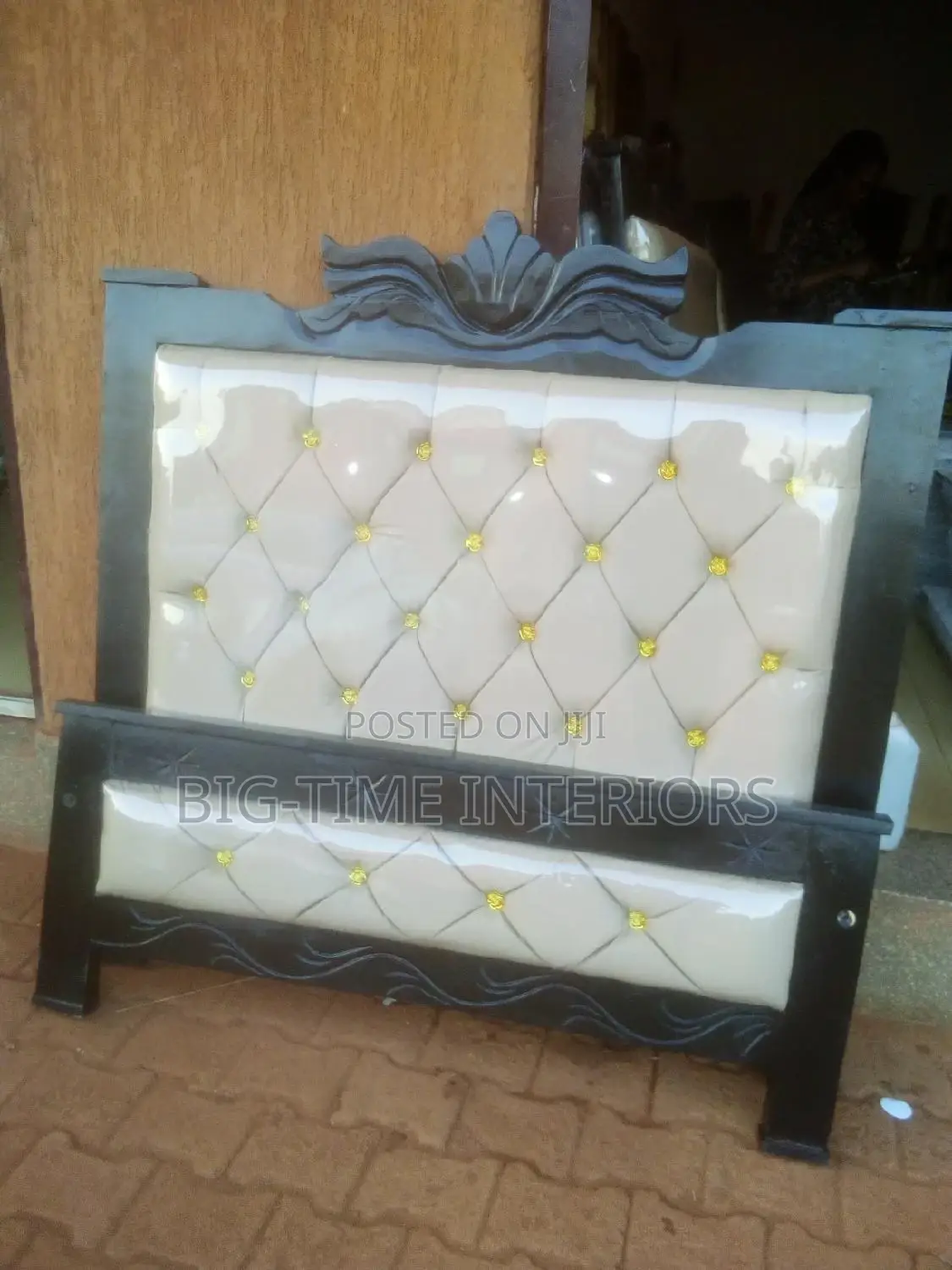 Classy 4by6 Leather Bed- Cream