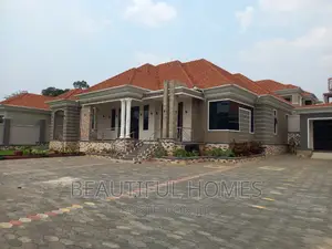 Furnished 5bdrm Bungalow in Kira for sale