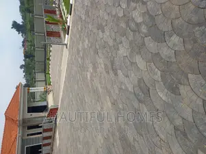 Furnished 5bdrm Bungalow in Kira for sale