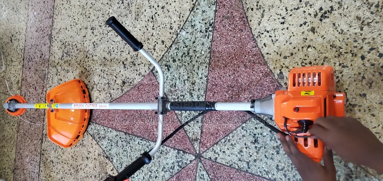 Brush Cutter/ Grass Trimmer/ Weeder