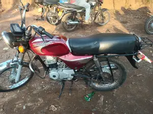 Bajaj Boxer 100 2015 Red
