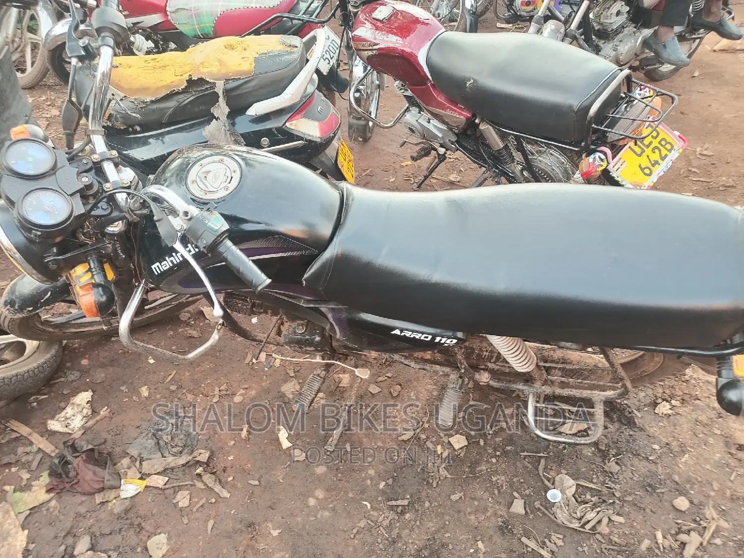Mahindra Centuro 2017 Black