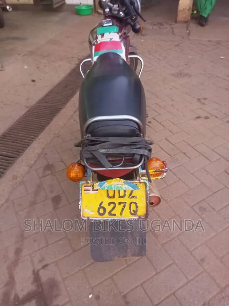 Bajaj Boxer 100 2015 Red