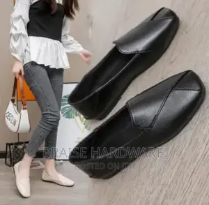 Flat Closed Shoes