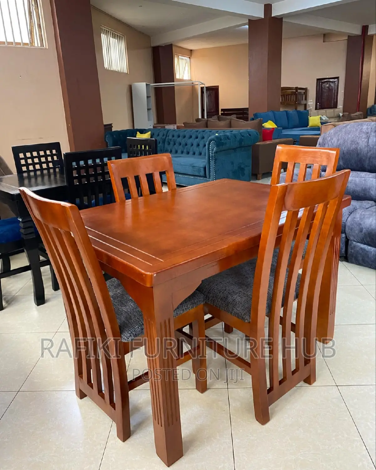 Wooden Dinning Table /4 Seaters / Best / Furniture / Dining