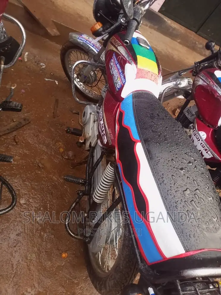 Bajaj Boxer 2017 Red