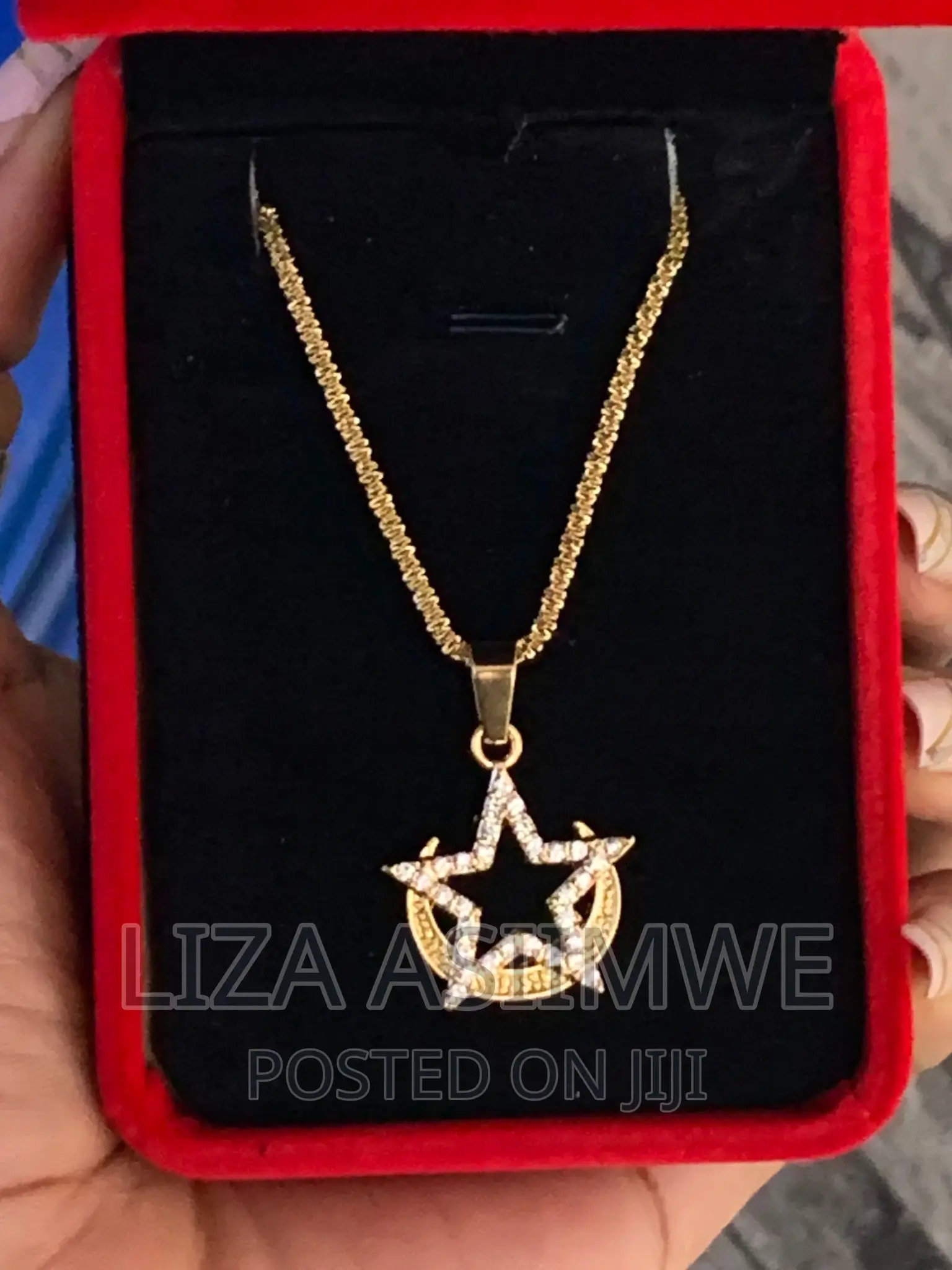 Lady’S Necklaces