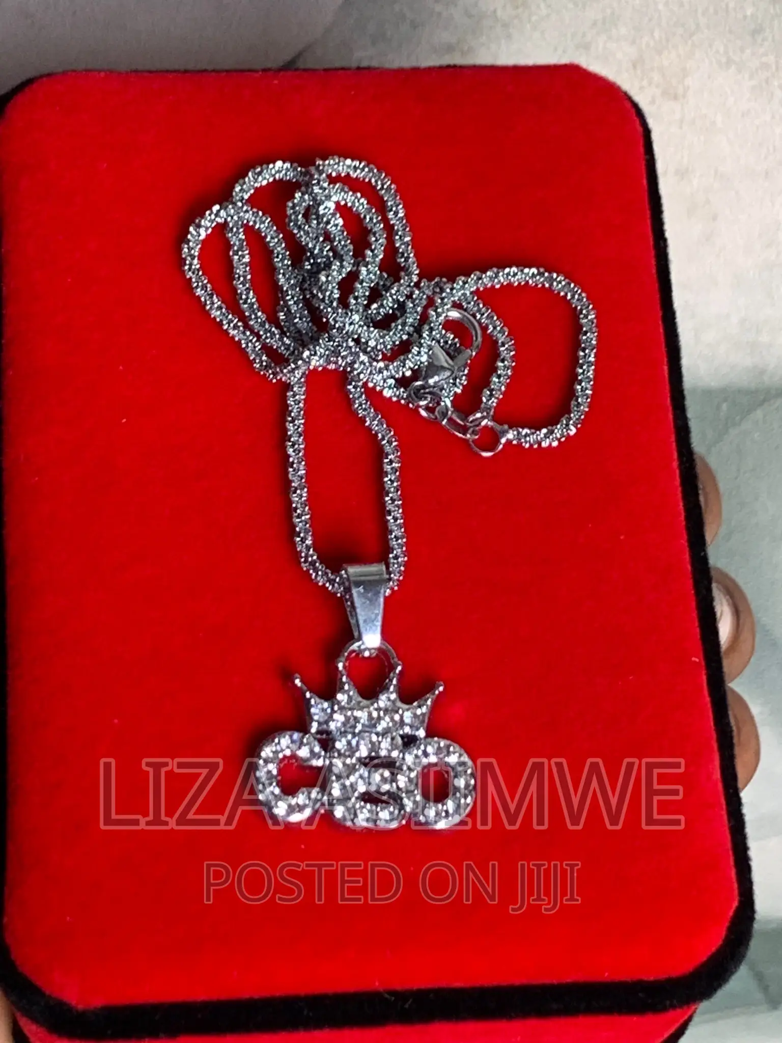 Simple Unisex Necklaces