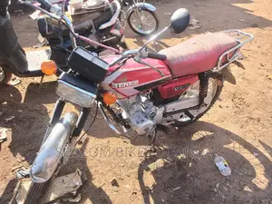 Senke RM125 2014 Red