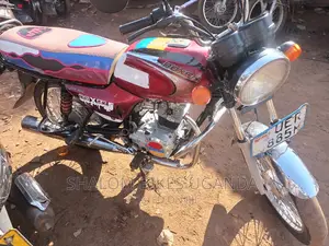 Bajaj Boxer 100 2017 Red