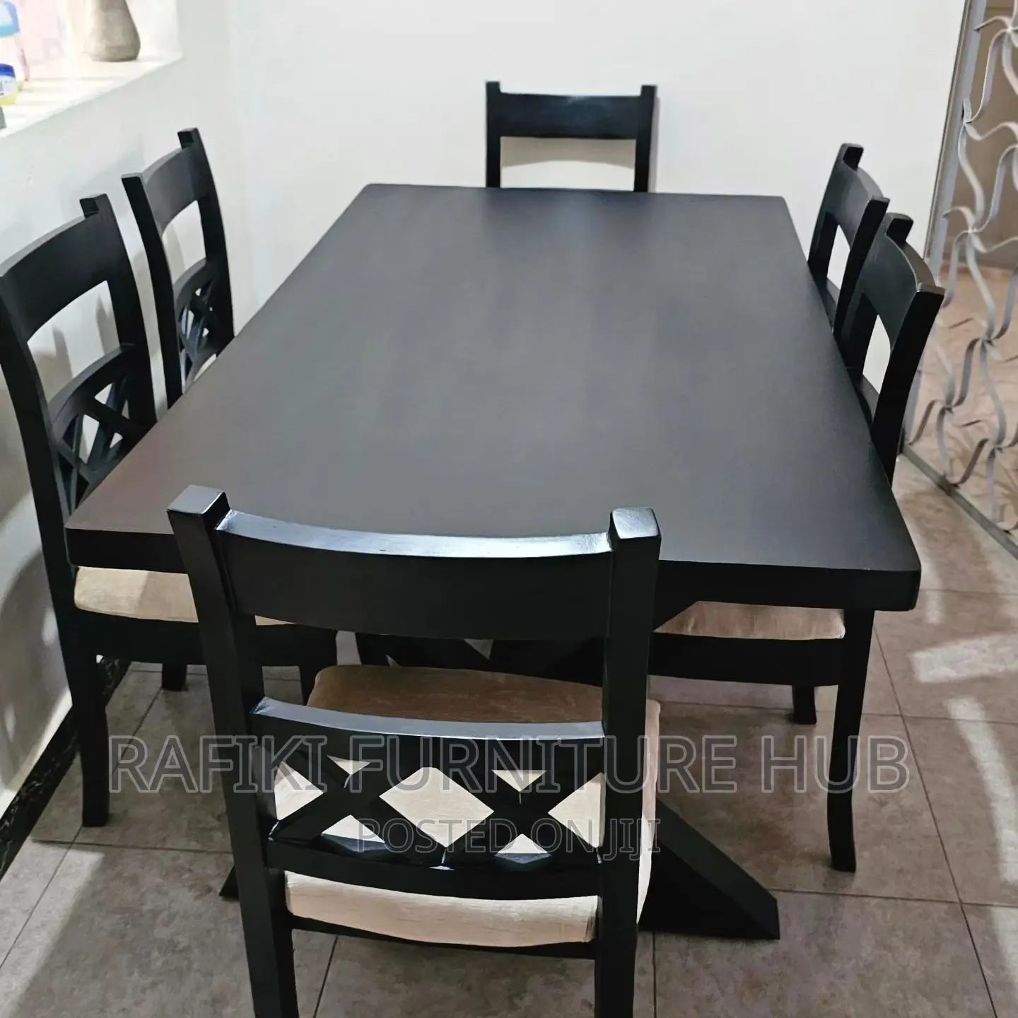 Wooden Dinning Table / 6seaters / Best / Furniture / Dining