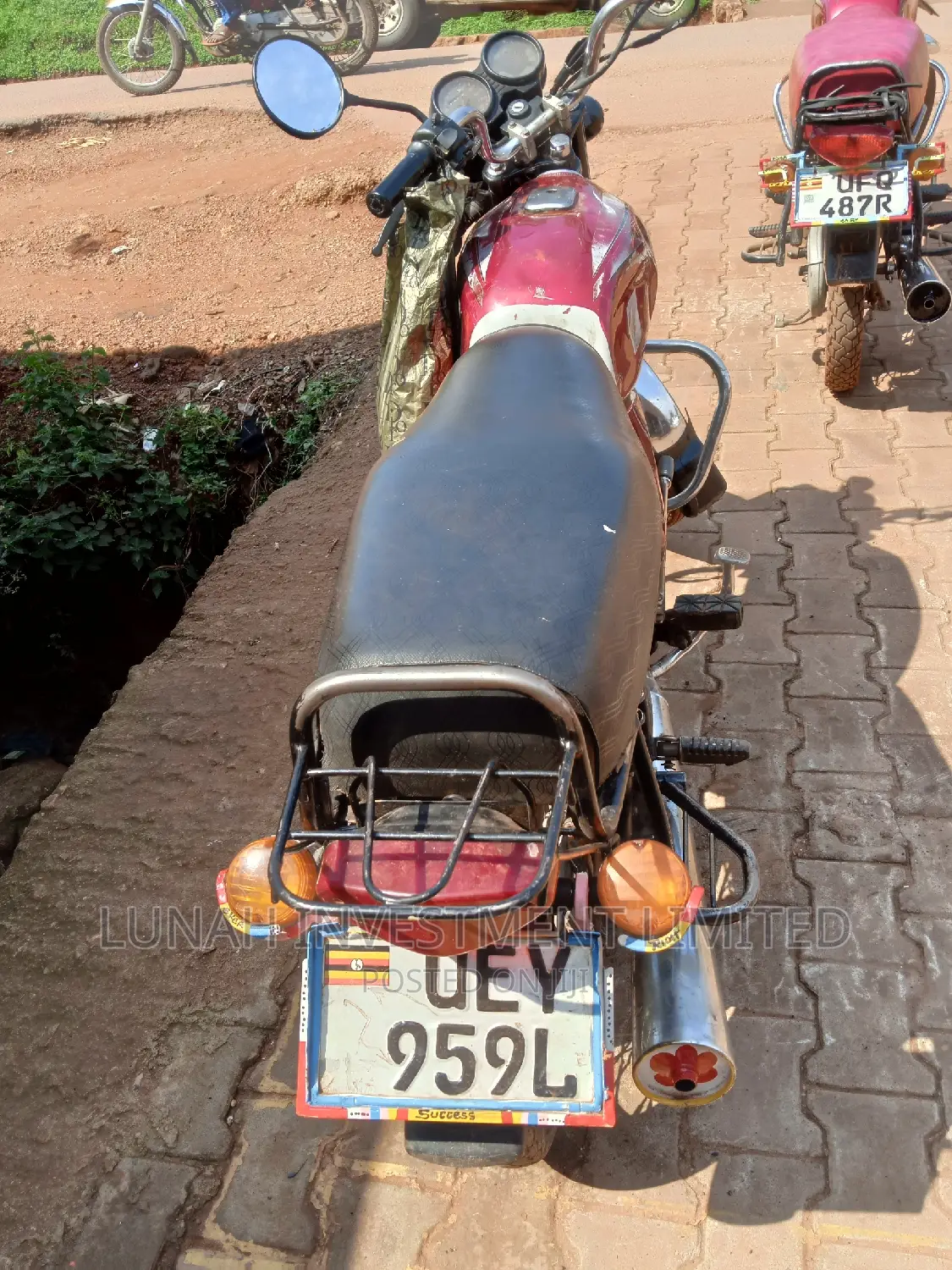 Bajaj Boxer 2023 Red