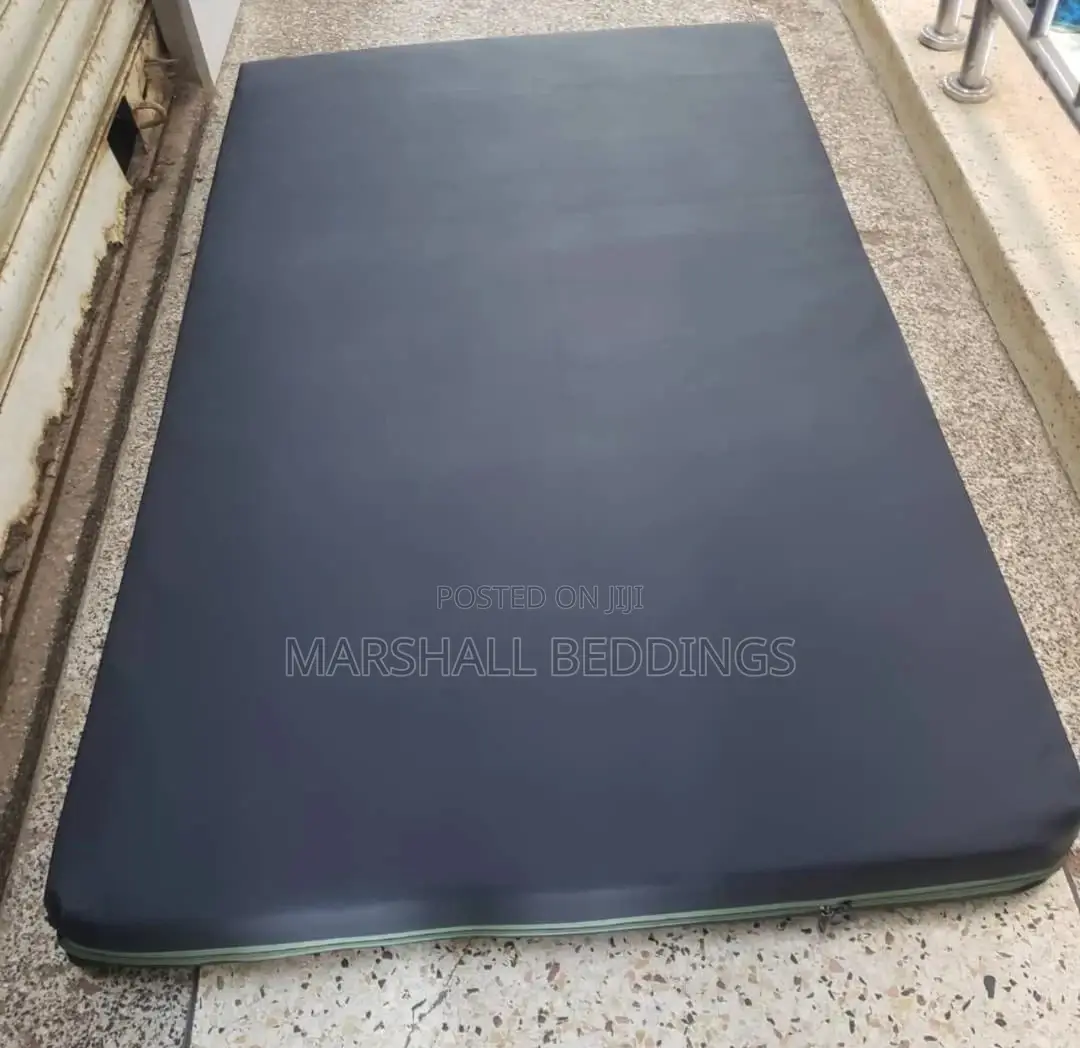 5by6 Mattress With Machnitosh Cover