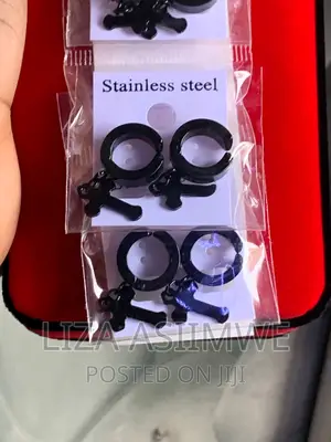 Men’S Black Clippers With a Cross