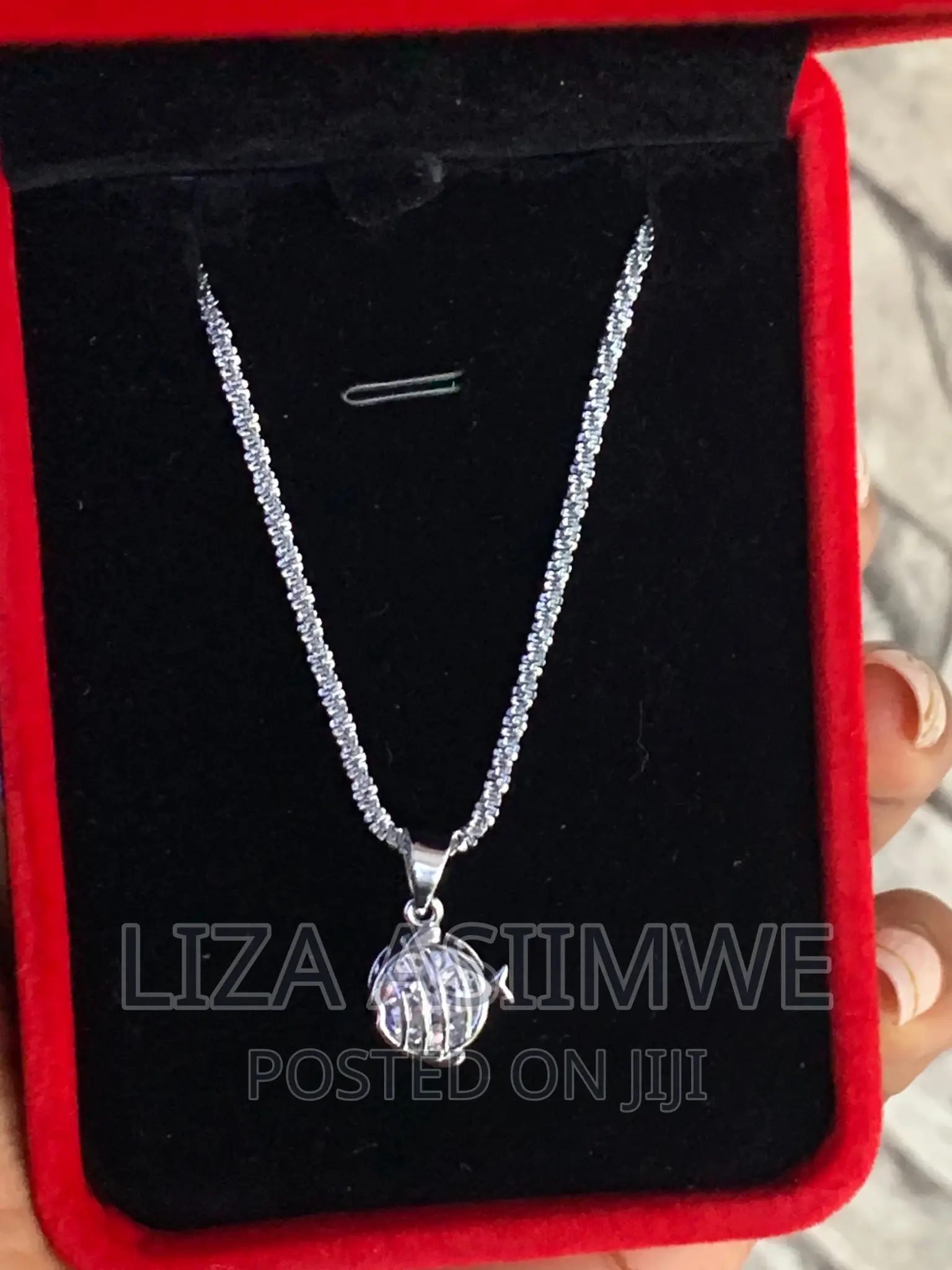 Lady’S Necklaces