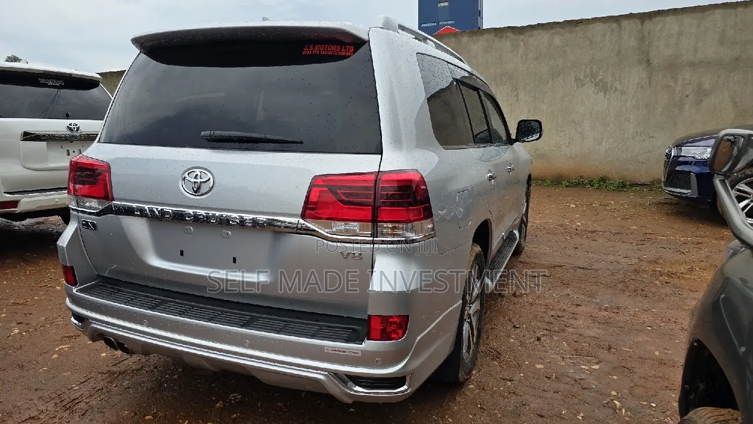 Toyota Land Cruiser 2022 Silver