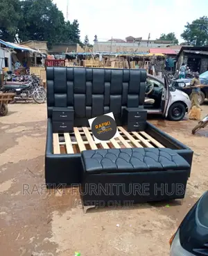 Geometric Bed 5x6 Black