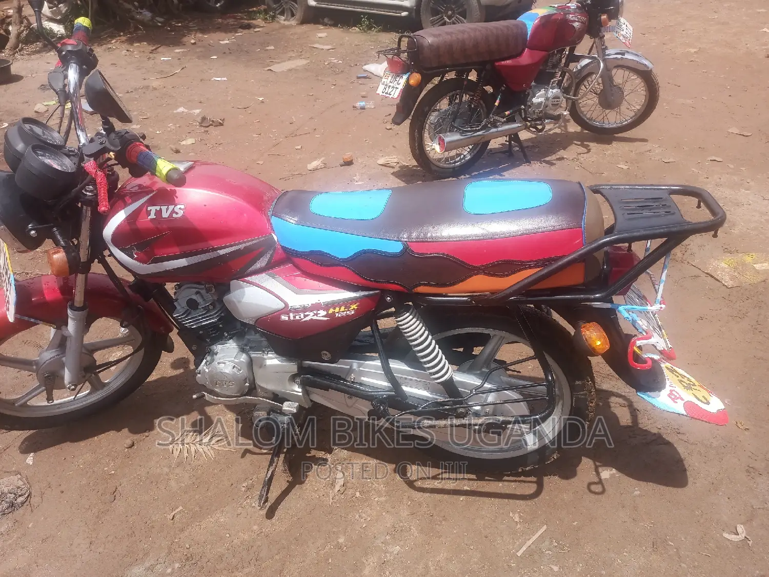 TVS HLX 125 2023 Red