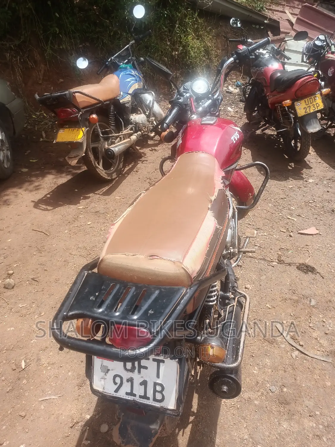 TVS HLX 125 2023 Red