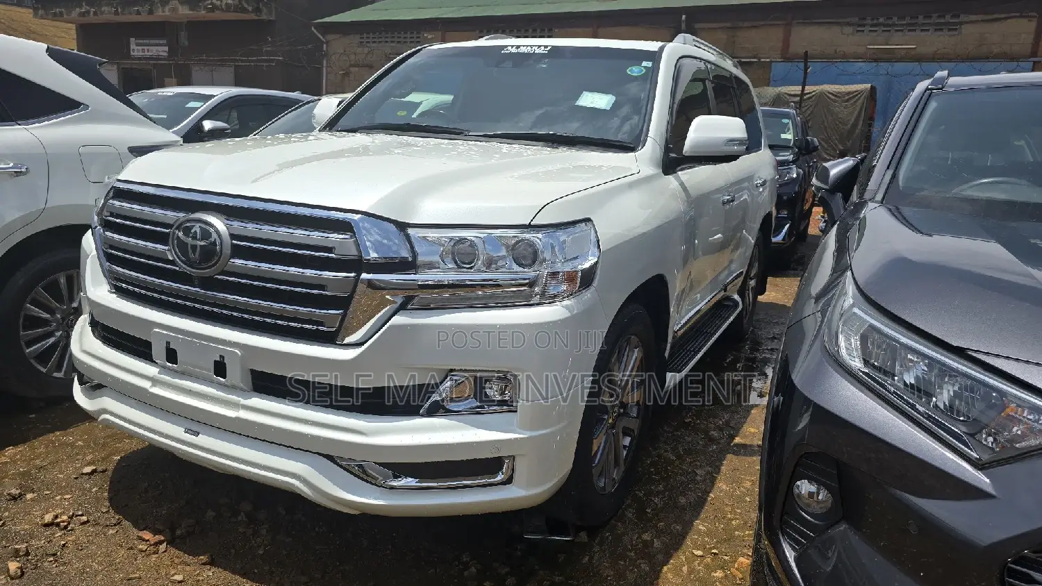 Toyota Land Cruiser 2017 White