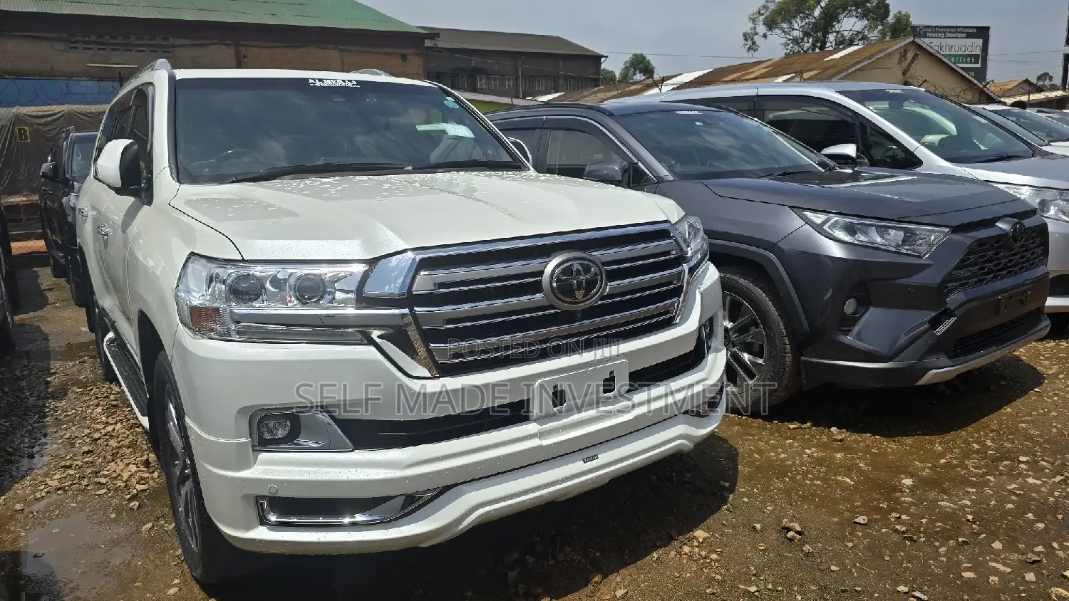 Toyota Land Cruiser 2017 White