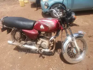 Bajaj Boxer 2017 Red