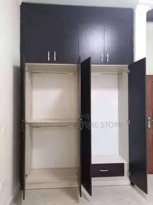 Mavarous Wardrobe 6 by 8