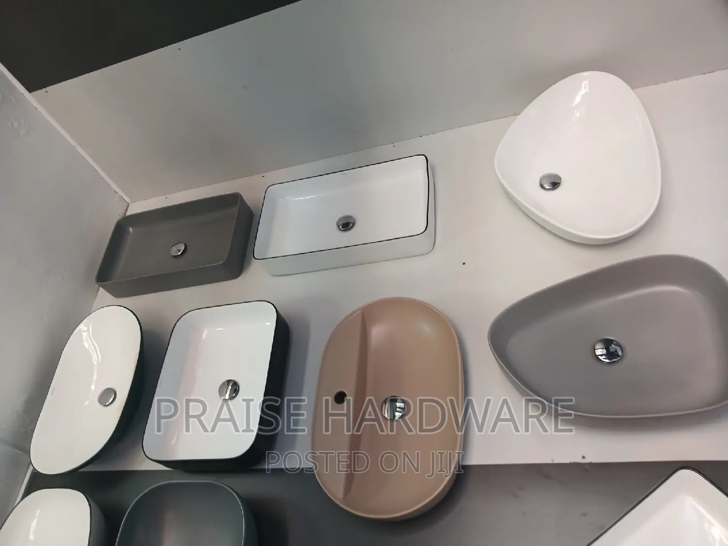 Uniq Worktop Basins