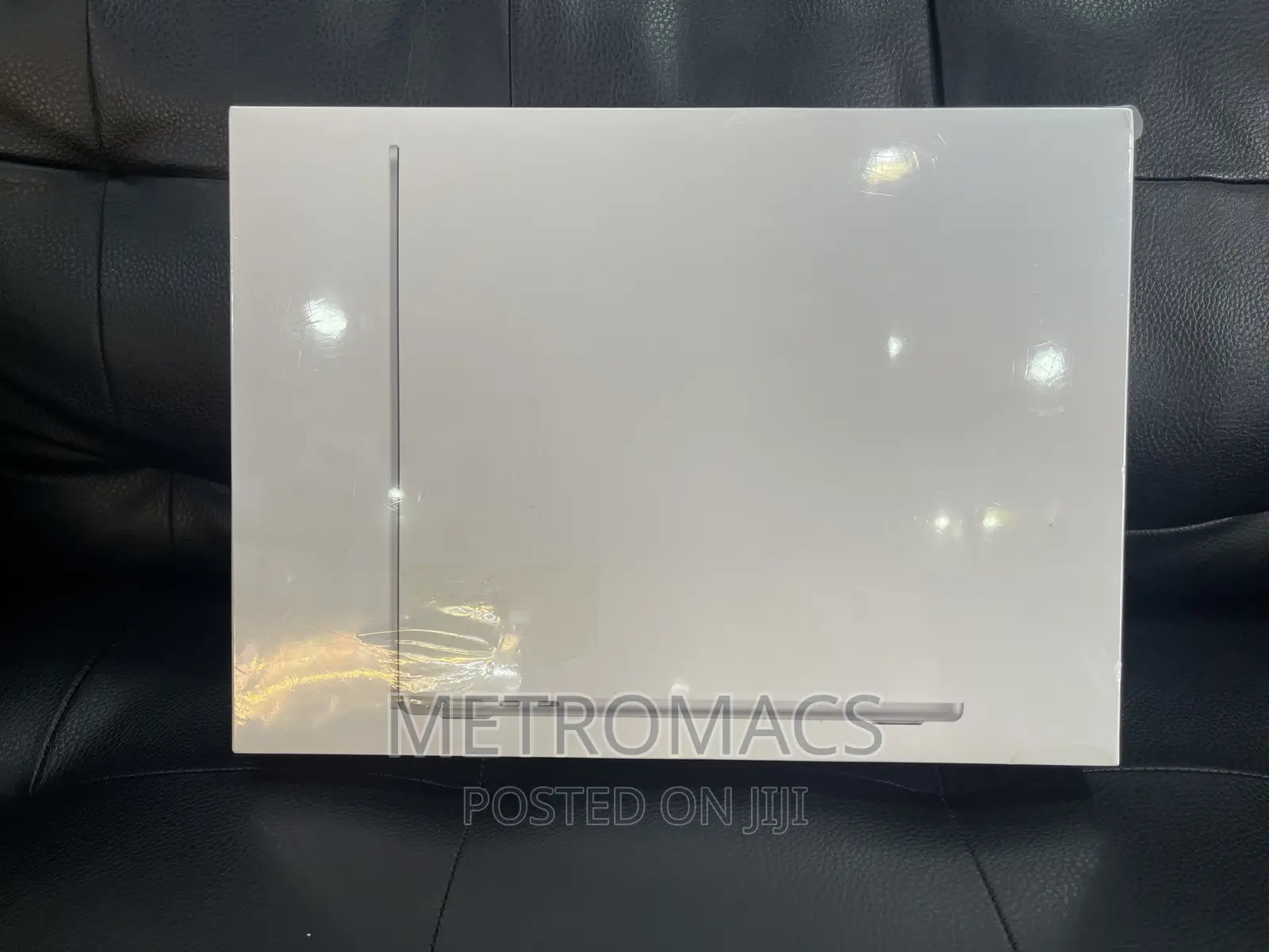New Laptop Apple MacBook Air 2022 M2 8GB Apple M2 SSD 512GB
