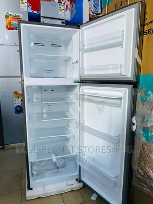 Hisense 419litres Double Door Fridges With a Water Dispenser