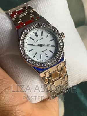 Lady’S Simple and Elegant Watches
