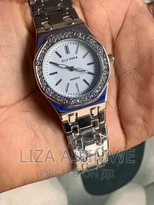 Lady’S Simple and Elegant Watches