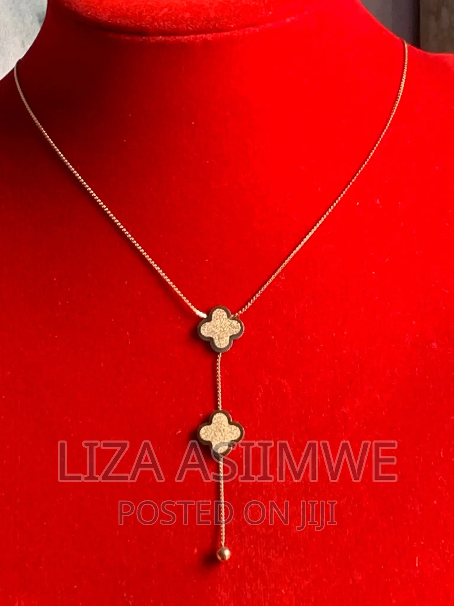 Lady’S Simple and Classy Necklaces