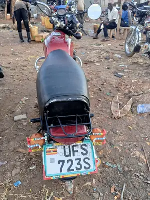 Bajaj Boxer BM100ES 2023 Red